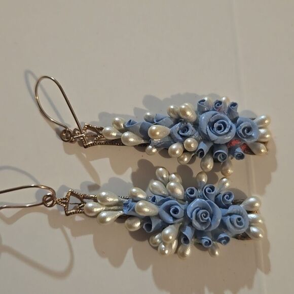 Vintage Handmade Roses earrings - Picture 5 of 6